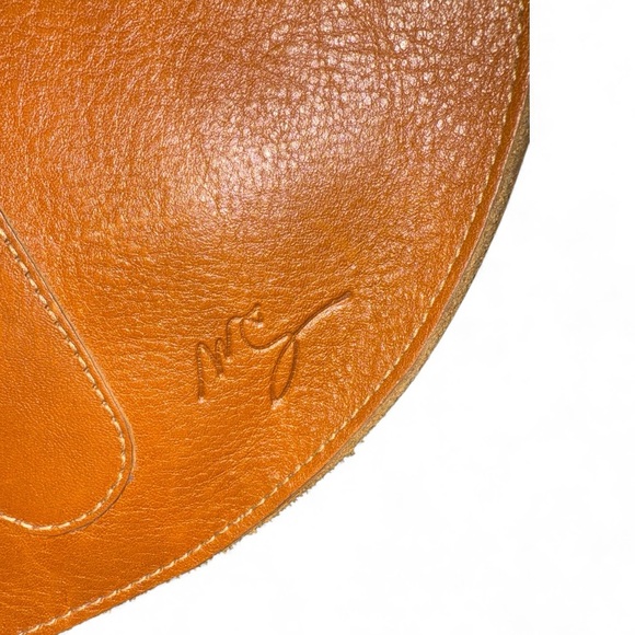 Molly G Los Angeles Tan Leather Crossbody Bag - Picture 4 of 5